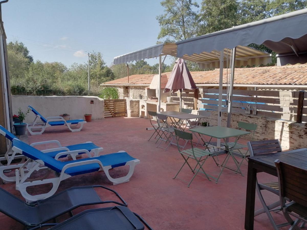 Chambres D'Hotes "La Source" Mareuil-sur-Lay Exterior foto